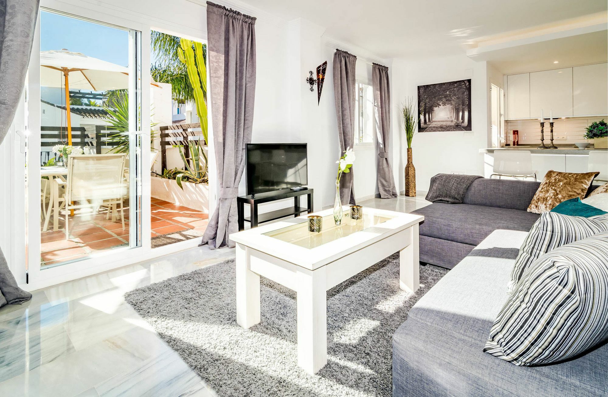 Lnm- Modern 2 Bedroom Penthouse P.banus Marbella