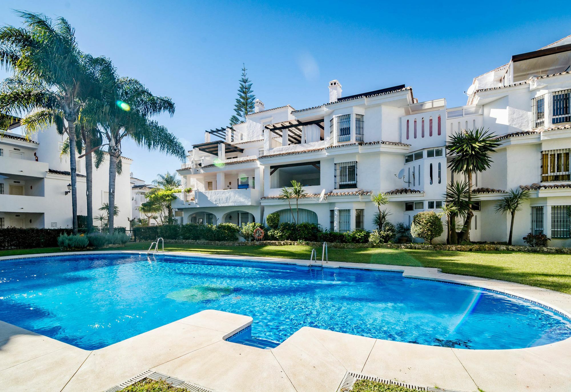 Lnm- Modern 2 Bedroom Penthouse P.banus *